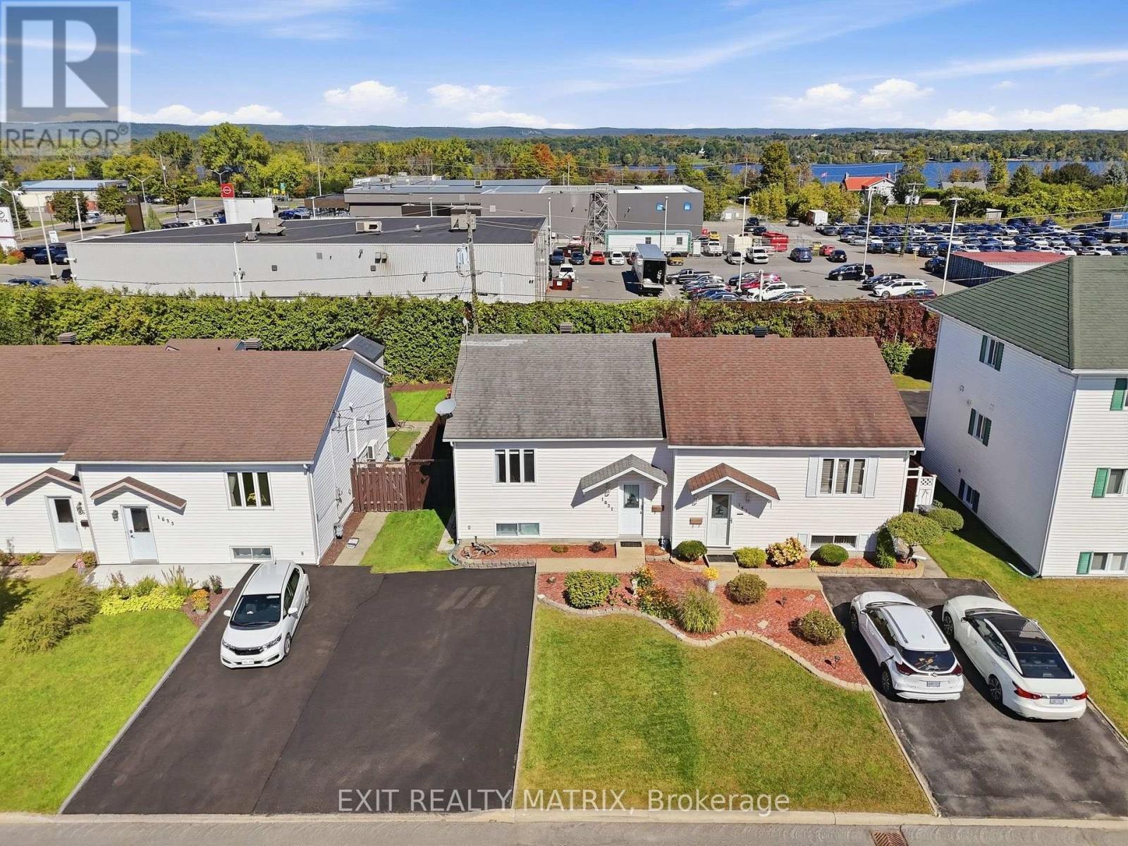 1631 LANSDOWNE STREET - Image 32