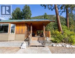 Kitchen - 50 Taylor Way, Beaverdell, BC V0H1A0 Photo 7