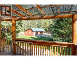 50 Taylor Way, Beaverdell, BC V0H1A0 Photo 11
