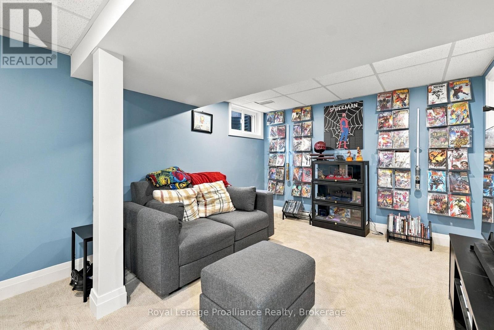 378 ANNE STREET - 45