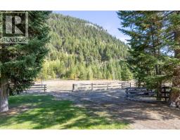 50 Taylor Way, Beaverdell, BC V0H1A0 Photo 23