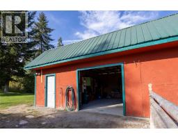 50 Taylor Way, Beaverdell, BC V0H1A0 Photo 29