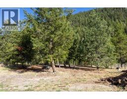 50 Taylor Way, Beaverdell, BC V0H1A0 Photo 25