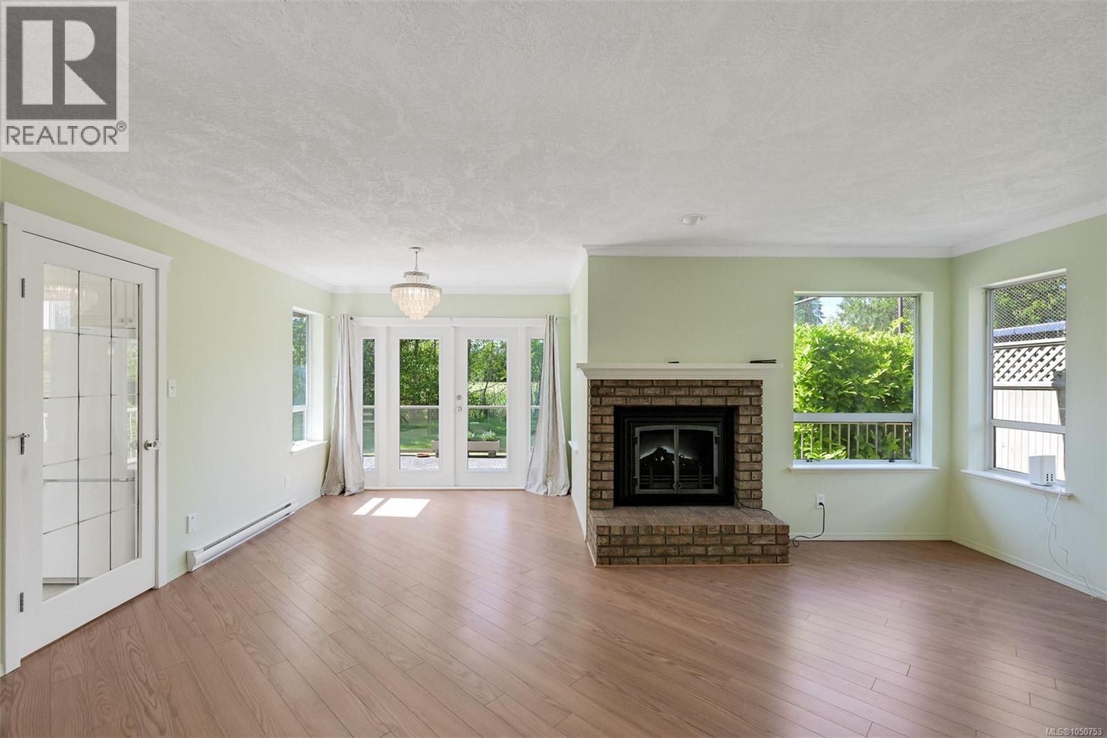 574 Cedar Cres - 11