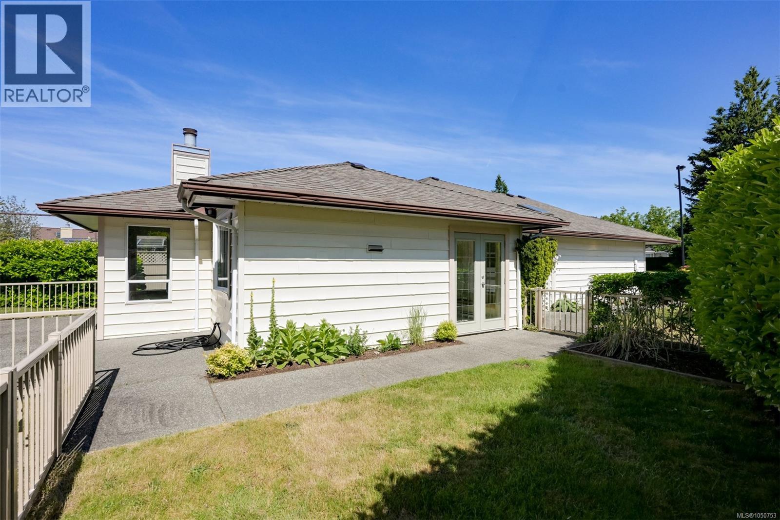 574 Cedar Cres - Image 13