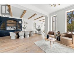 Family room - 144 Old Orchard Grove, Toronto, ON M5M2E3 Photo 7