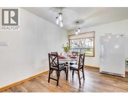 Den - 311081 Range Road 225, Rural Kneehill County, AB T0M2A0 Photo 10