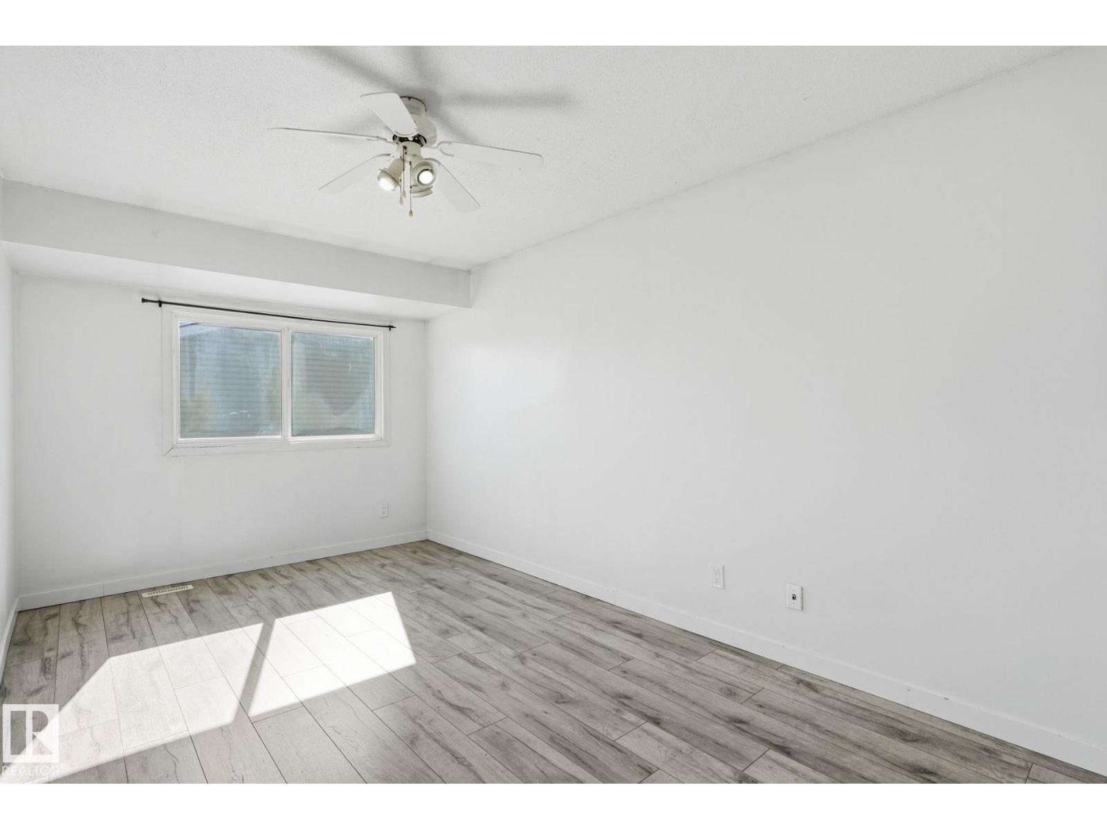 164 DICKINSFIELD CO NW - 23