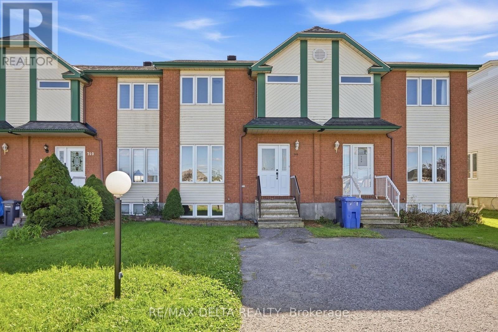 Property for sale at 742 NELSON STREET
