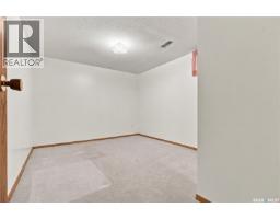 2769/2771 Eastview, Saskatoon, SK S7J3H3 Photo 66