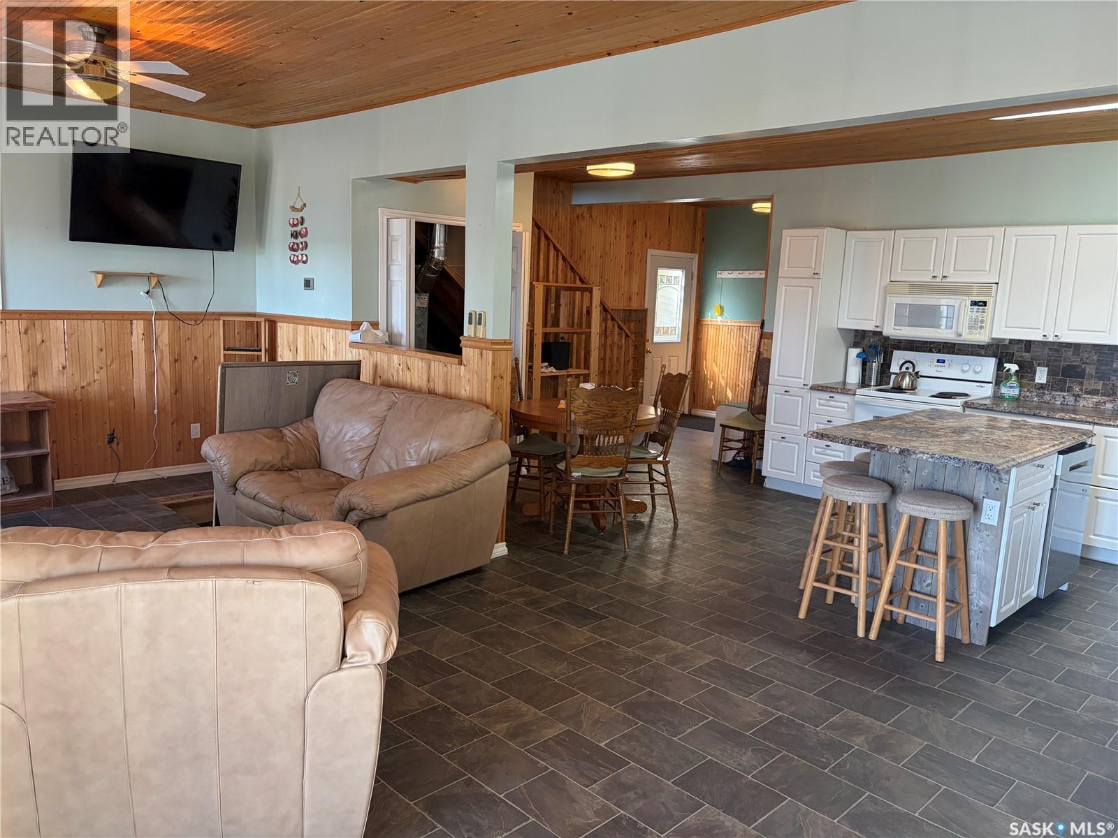 316 Lakeshore ROAD, Leslie Beach — photo 11