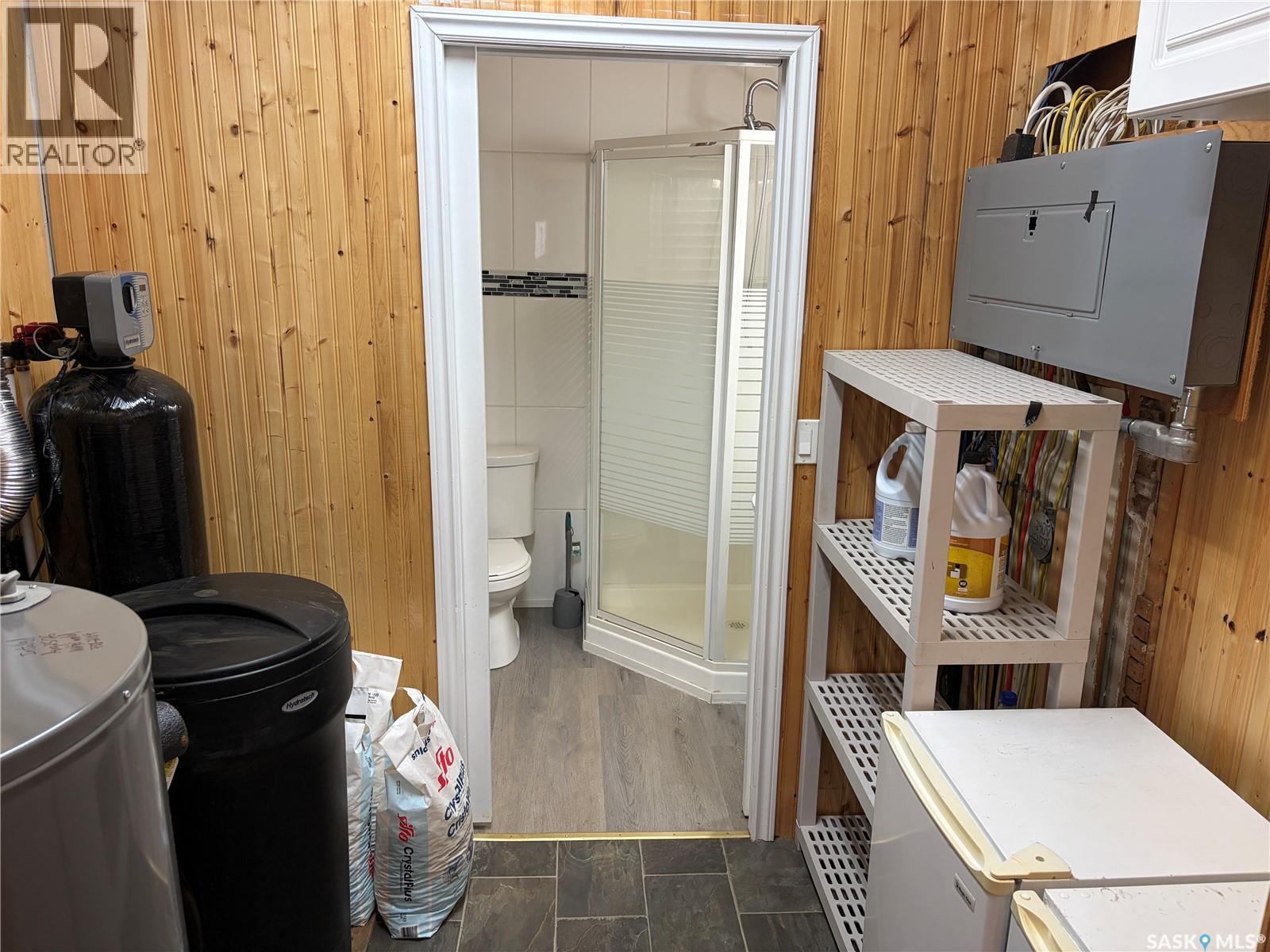 316 Lakeshore ROAD, Leslie Beach — photo 15