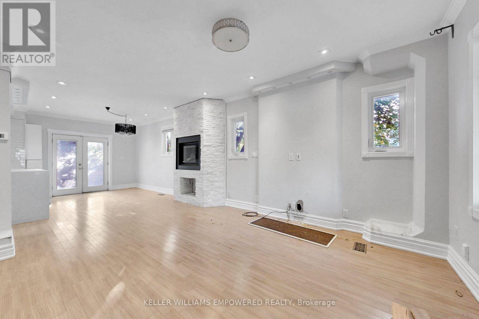 Photo of 5 ALDGATE AVENUE