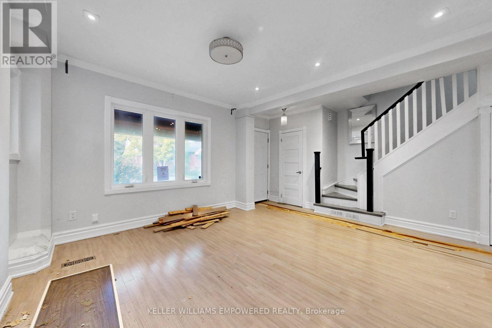 Photo of 5 ALDGATE AVENUE