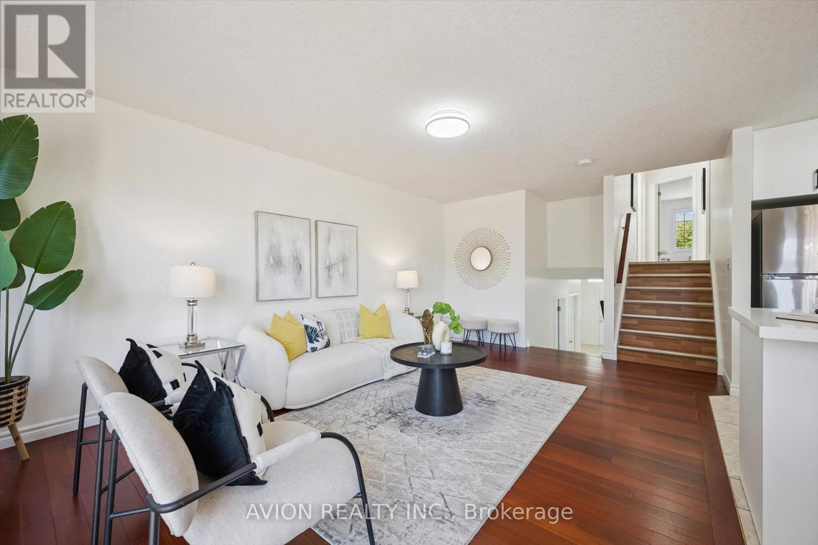 206 BUTTERCUP COURT - 13