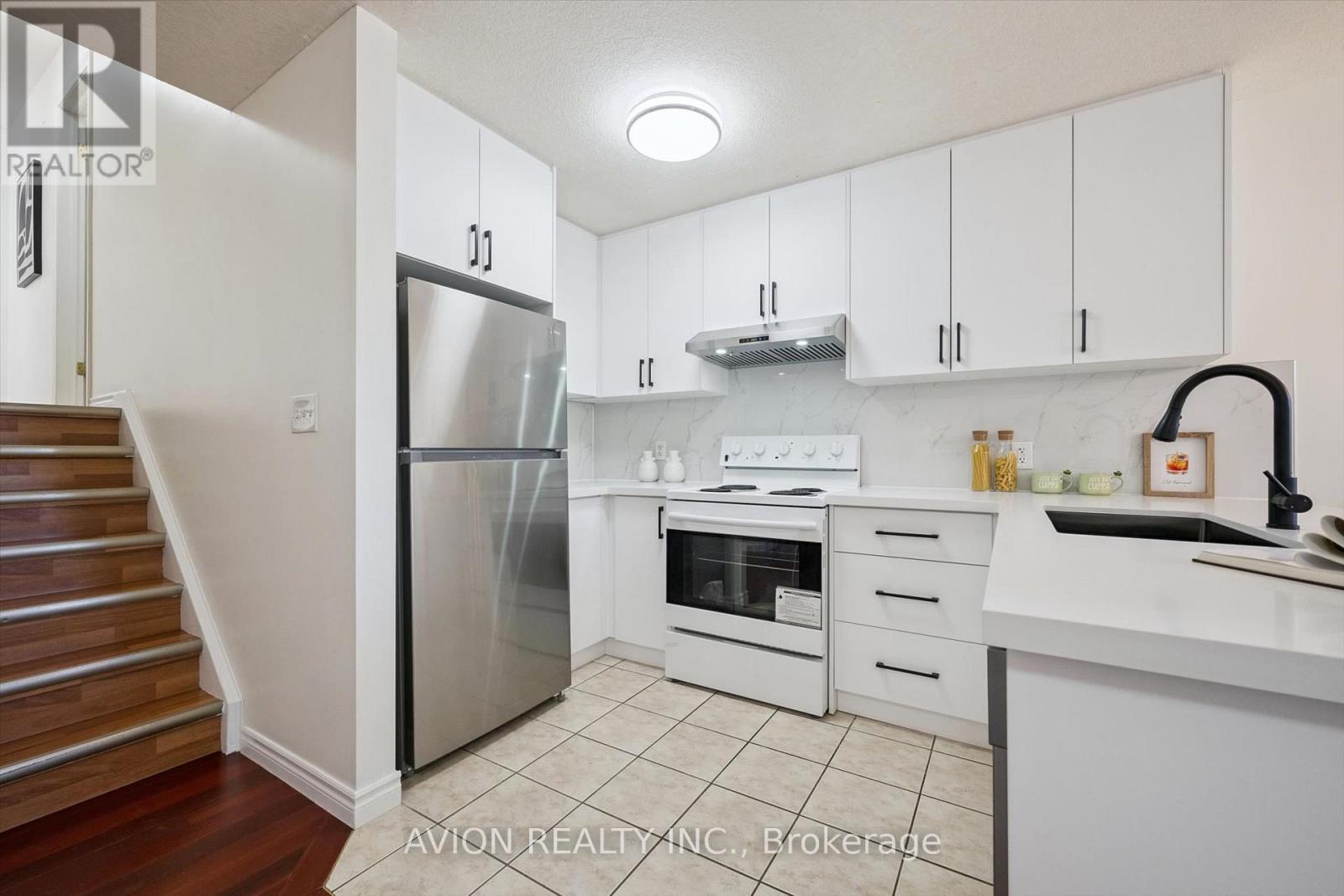 206 BUTTERCUP COURT - Image 16