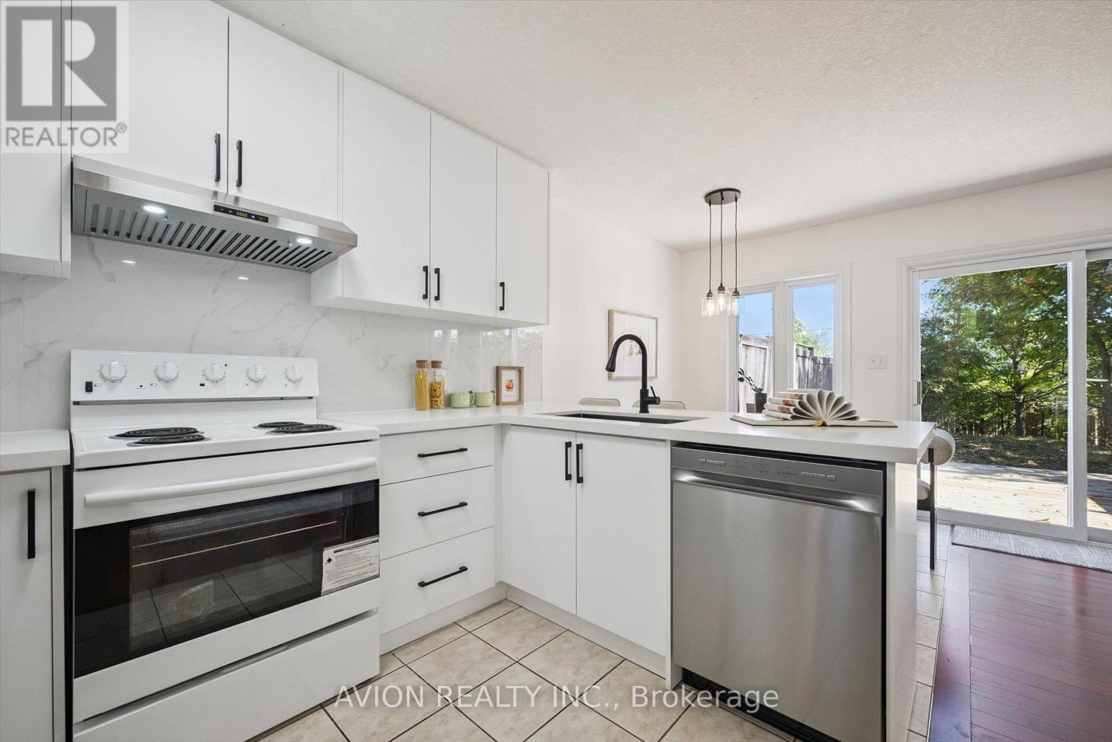 206 BUTTERCUP COURT - Image 17