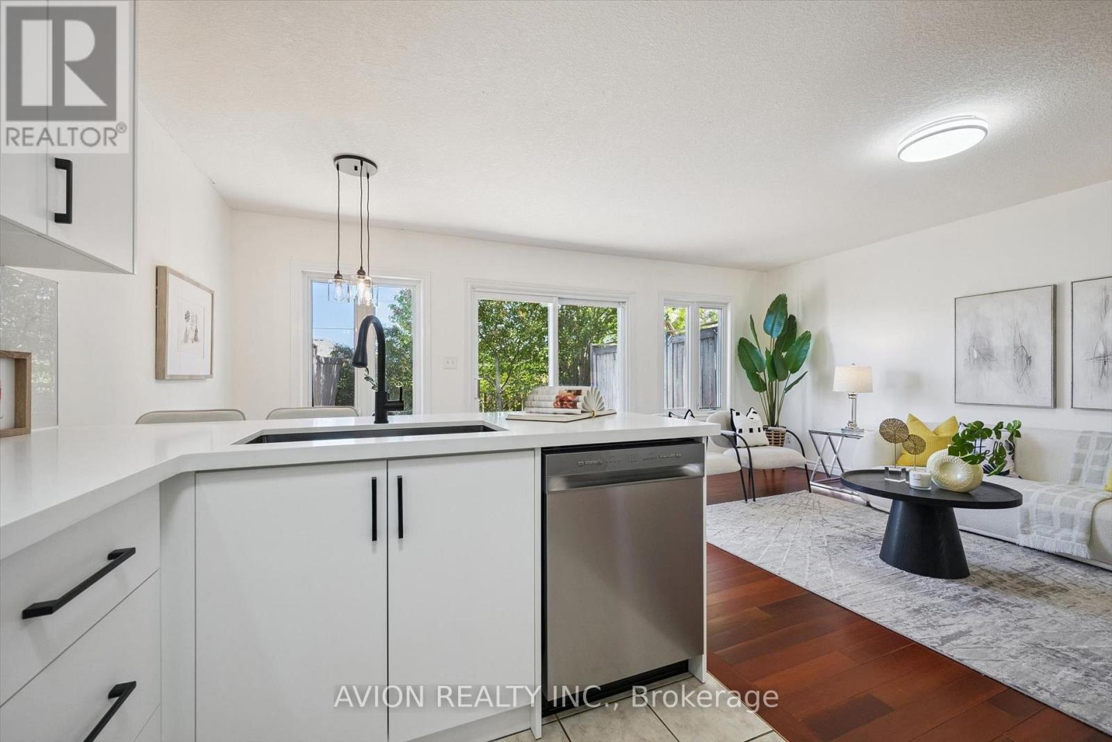 206 BUTTERCUP COURT - 18