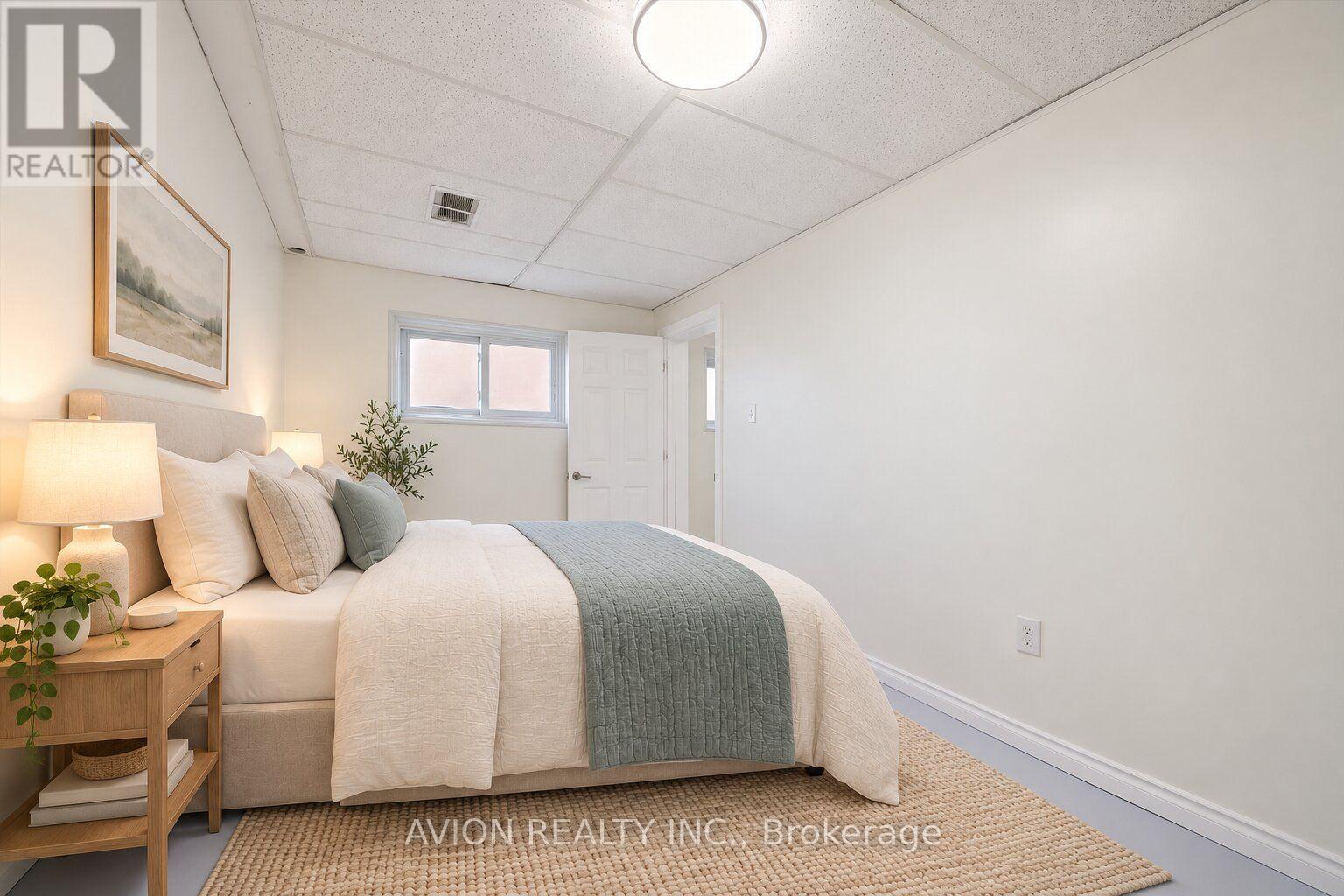 206 BUTTERCUP COURT - 33