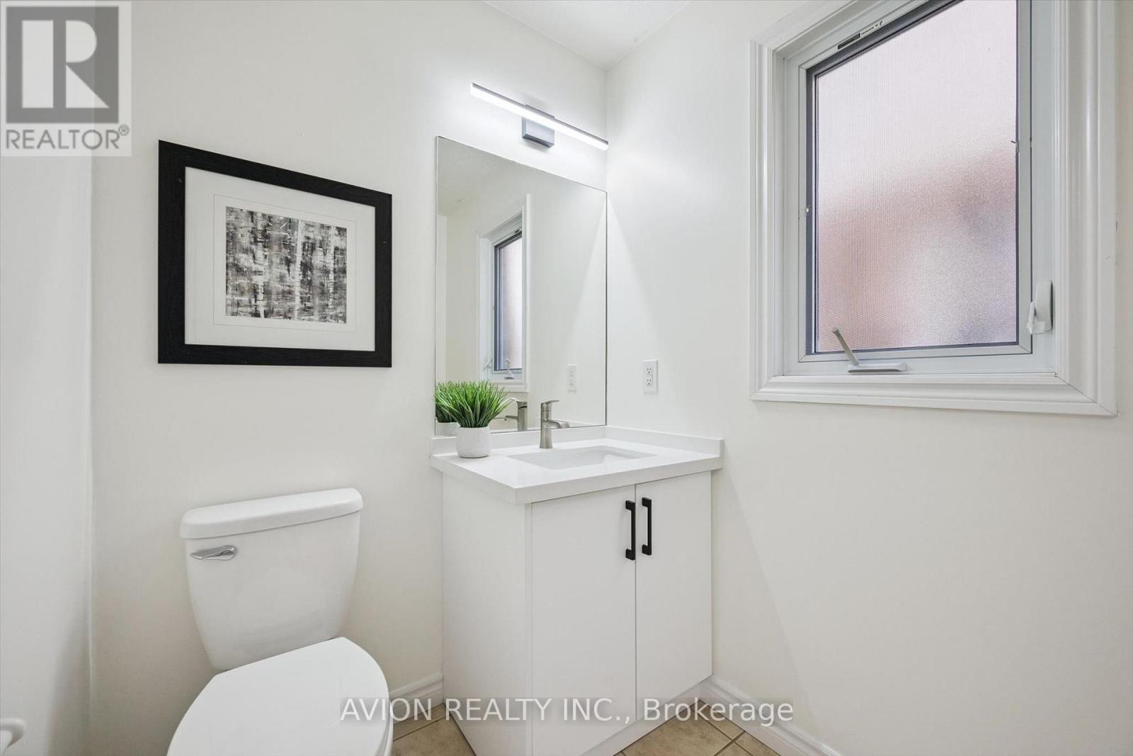 206 BUTTERCUP COURT - 9