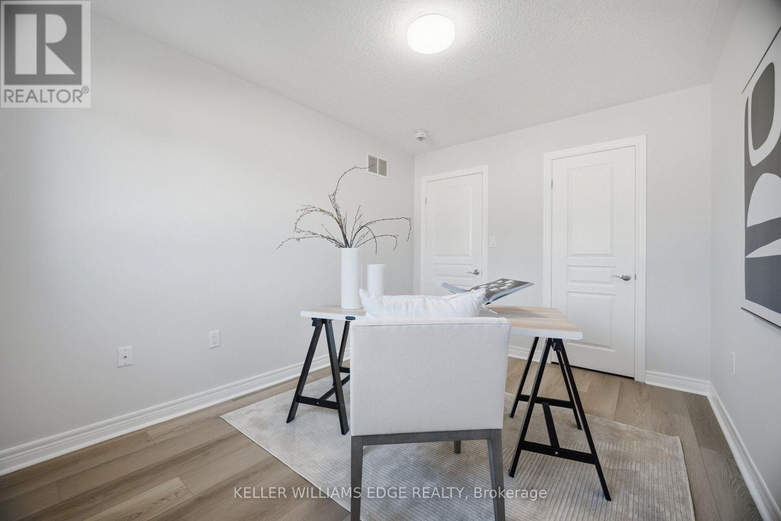 98 BLOOM CRESCENT - 30
