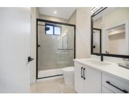 14204 North Bluff Road, White Rock, BC V4B3C4 Photo 32