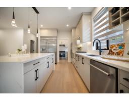 14204 North Bluff Road, White Rock, BC V4B3C4 Photo 15