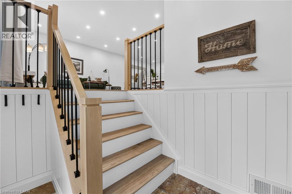 30 BAYVIEW Drive - 3