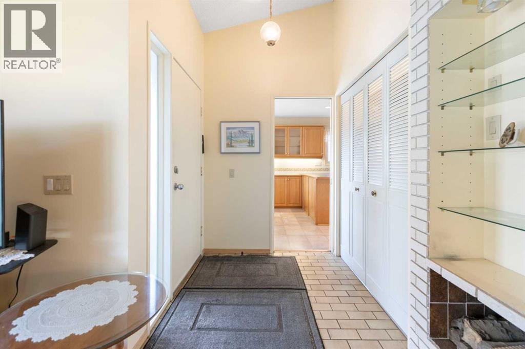243 Radcliffe Place SE - photo 6