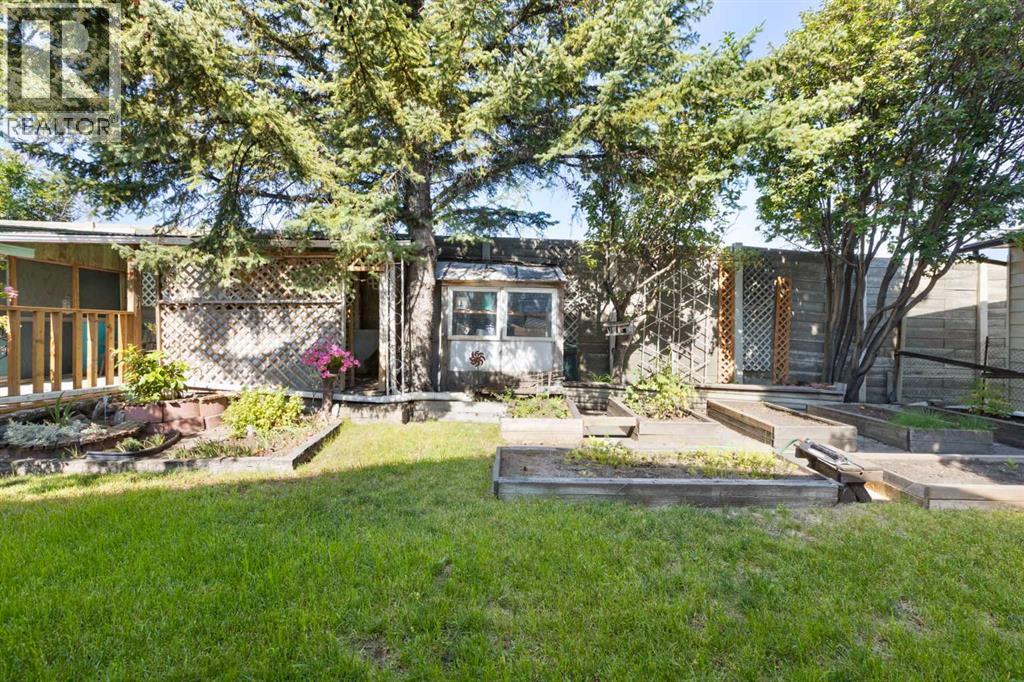 243 Radcliffe Place SE - photo 34