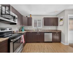 Living room - 1711 Copperhead Drive Unit# 6, Kamloops, BC V1S0C2 Photo 9