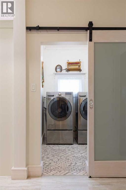 44 8 Street NE - Image 24