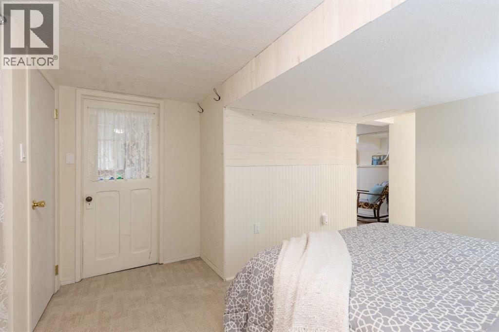 44 8 Street NE - Image 41