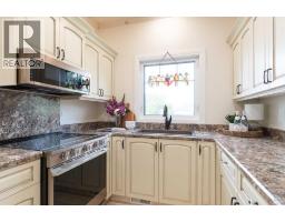 3pc Bathroom - 44 8 Street Ne, Medicine Hat, AB T1A5R3 Photo 14