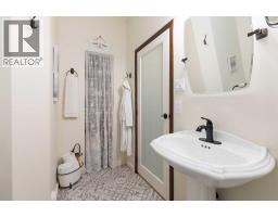 44 8 Street Ne, Medicine Hat, AB T1A5R3 Photo 28