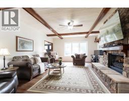 Sunroom - 44 8 Street Ne, Medicine Hat, AB T1A5R3 Photo 6