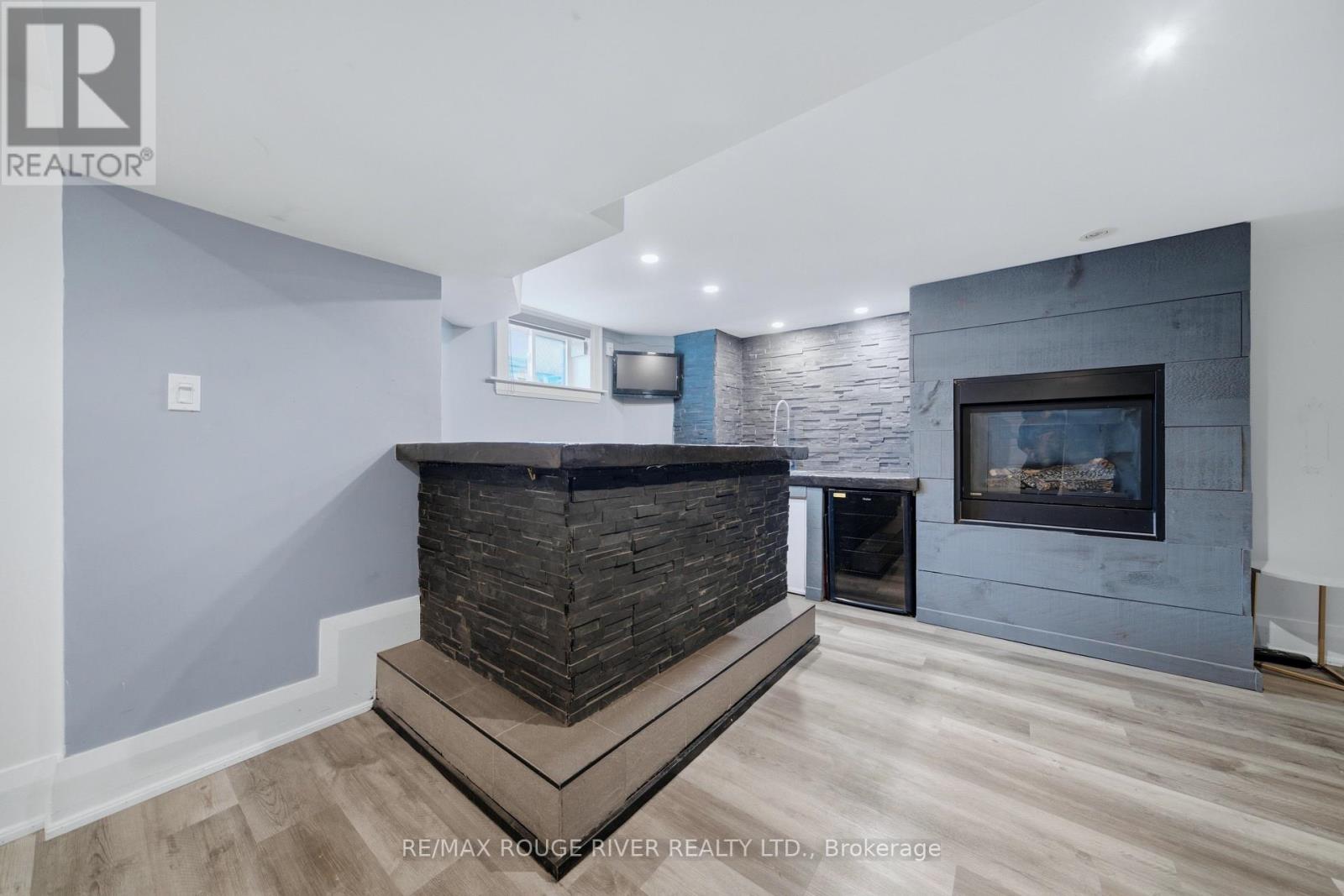 1306 KINGSTON ROAD - Image 31