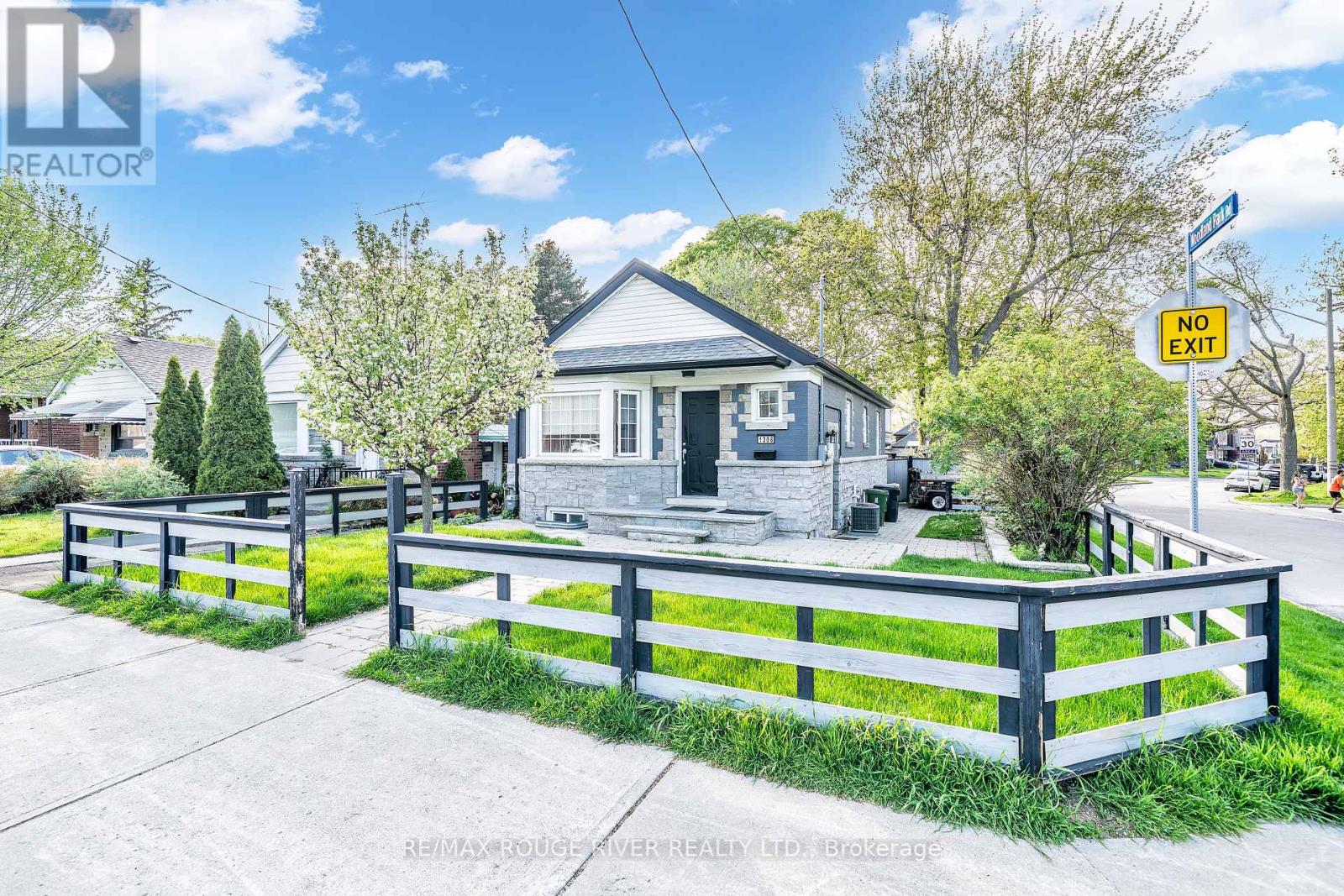 Photo of 1306 KINGSTON ROAD