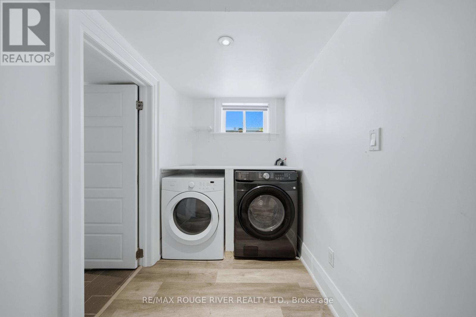1306 KINGSTON ROAD - Image 40