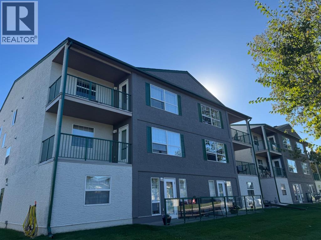204, 105 7 Avenue SE, High River