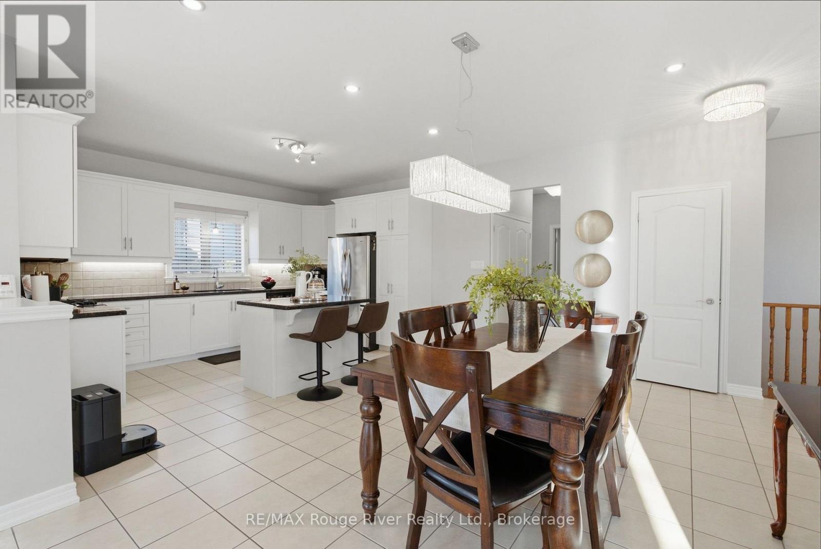 758 COLDSTREAM DRIVE - Image 12