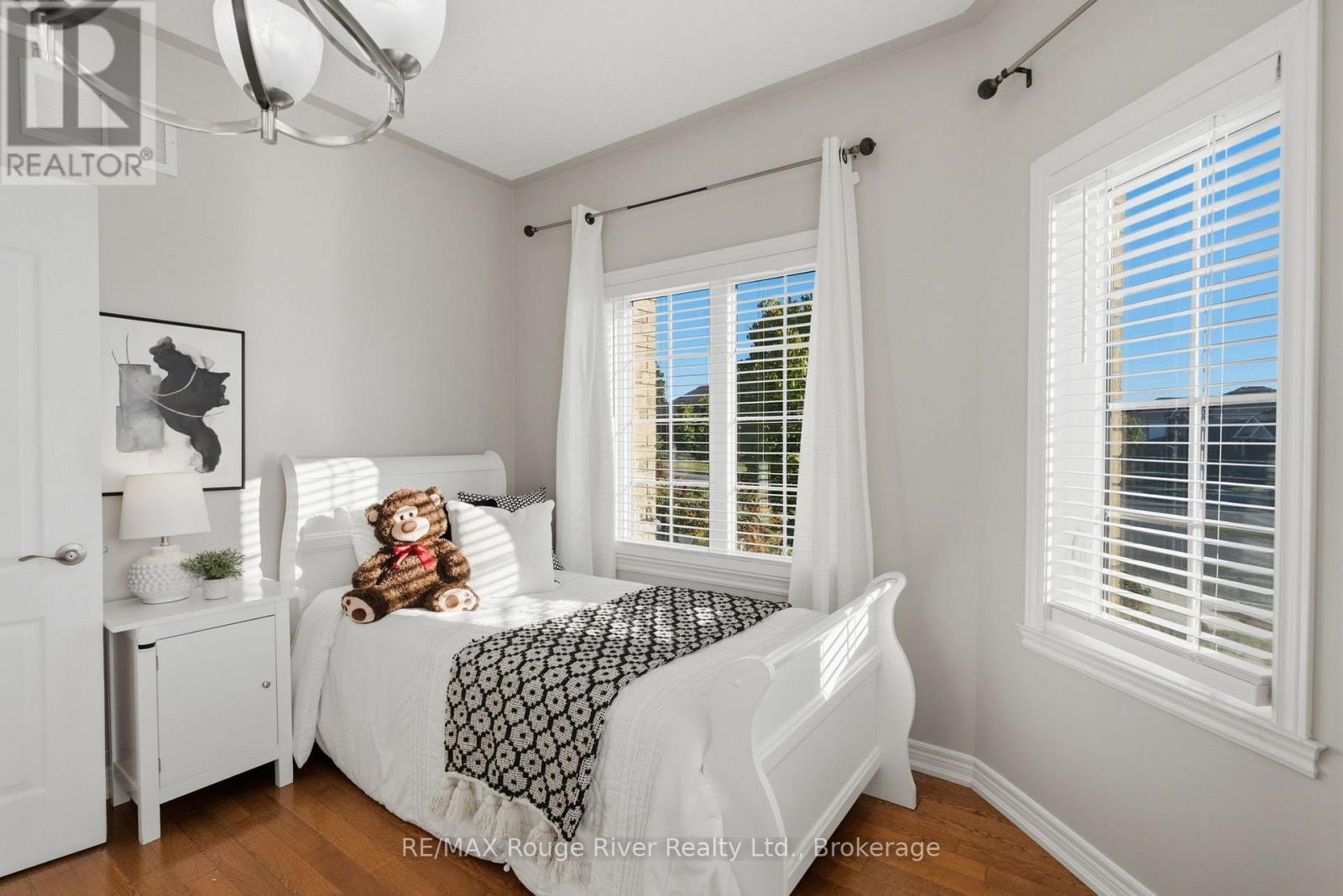 758 COLDSTREAM DRIVE - Image 24