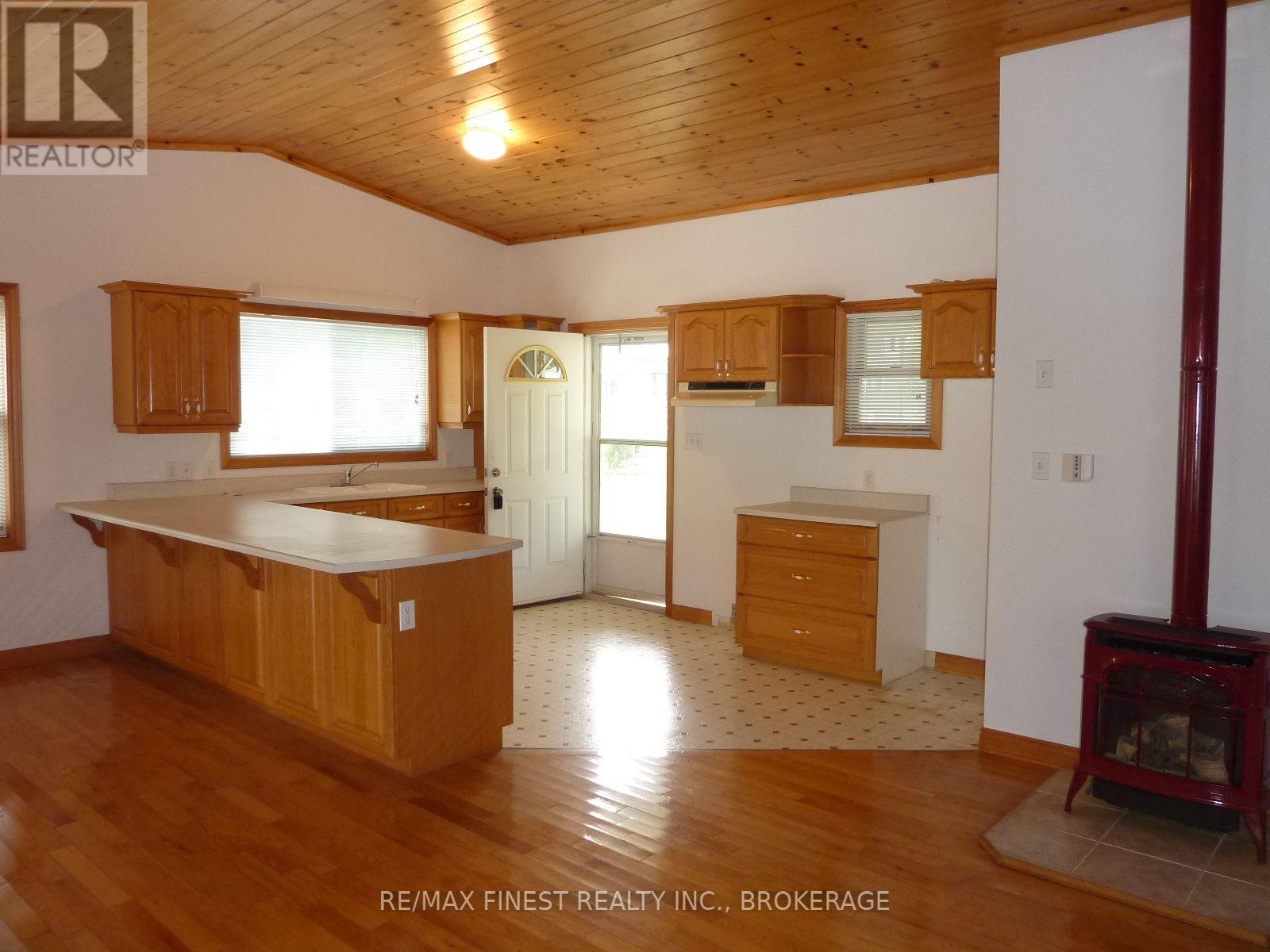 312 KOEN ROAD - 10