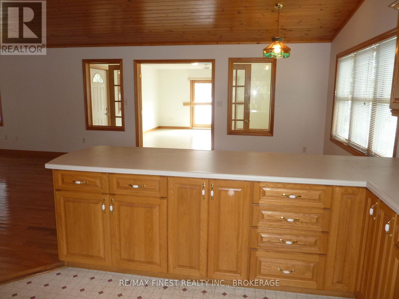 312 KOEN ROAD - 12