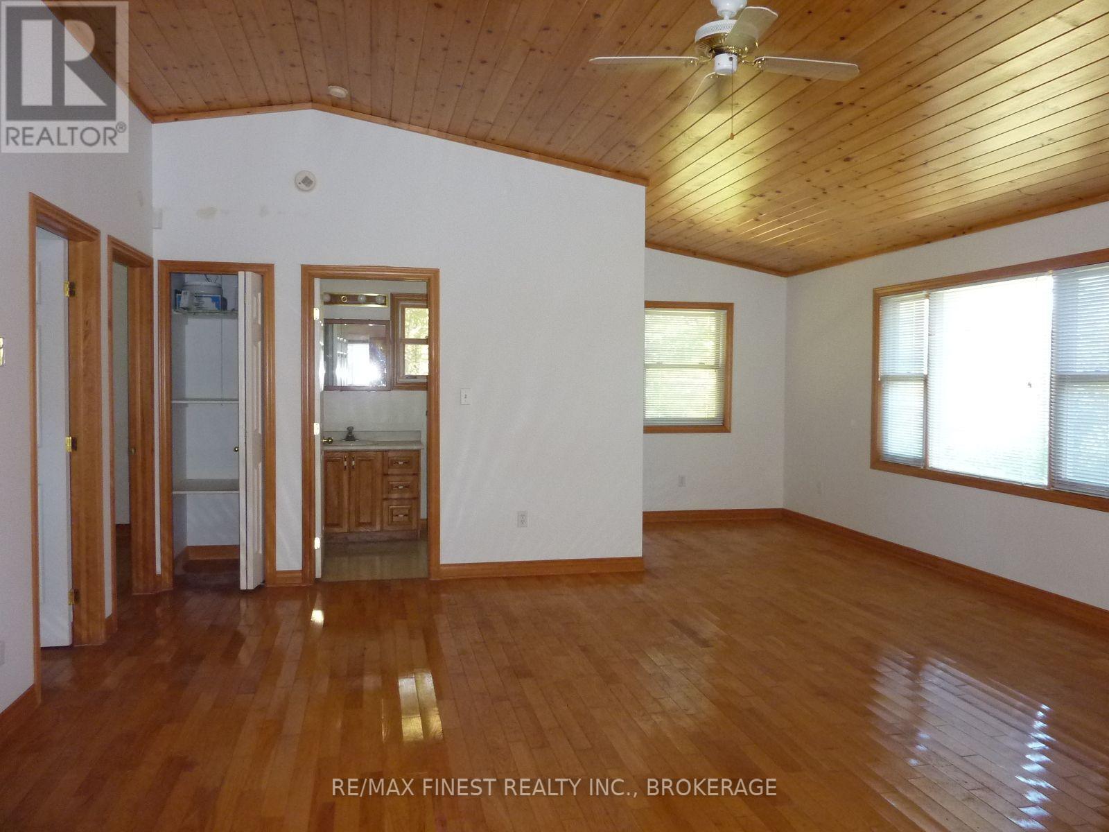 312 KOEN ROAD - 16