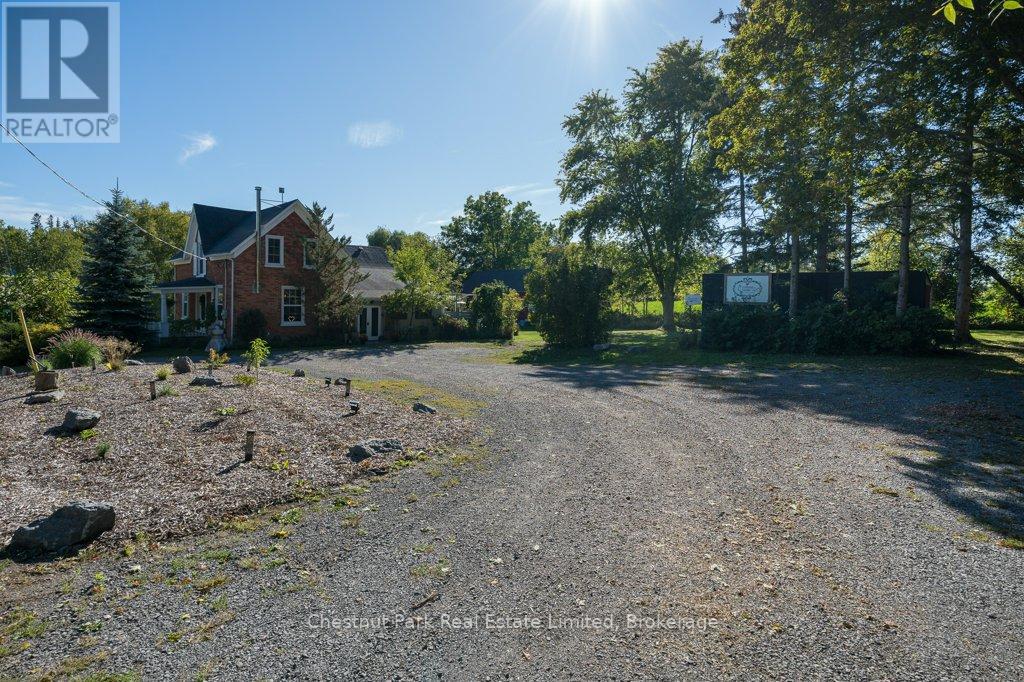 1606 County Road 10, Prince Edward County, ON photo 48