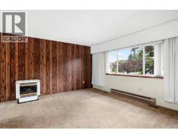 Kitchen - 1456 Dogwood Ave, Comox, BC V9M2Z5 Photo 9