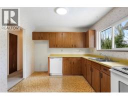 1456 Dogwood Ave, Comox, BC V9M2Z5 Photo 15
