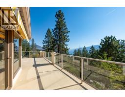 Kitchen - 4632 / 4624 Minto Street, Peachland, BC V0H1X4 Photo 18
