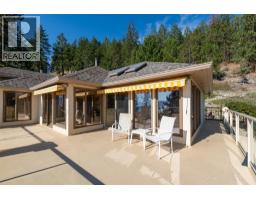 Living room - 4632 / 4624 Minto Street, Peachland, BC V0H1X4 Photo 16